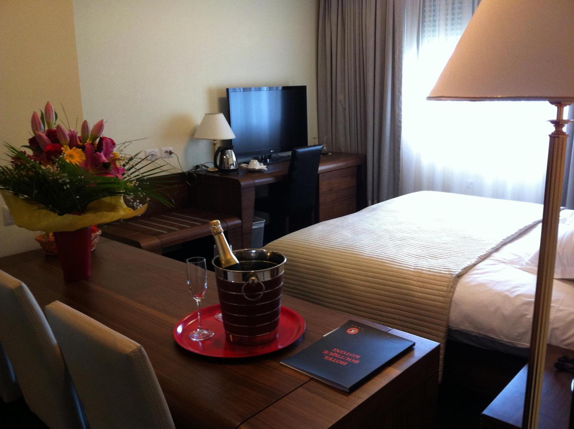 Boutique Hotel Kotoni Tiranë Luaran gambar